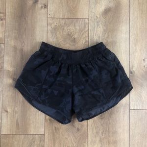 Lululemon hotty hot shorts